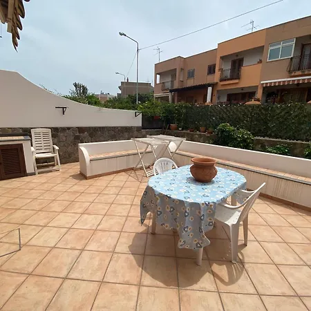 Appartamenti Holiday Housing Lipari Valle Lejlighed *